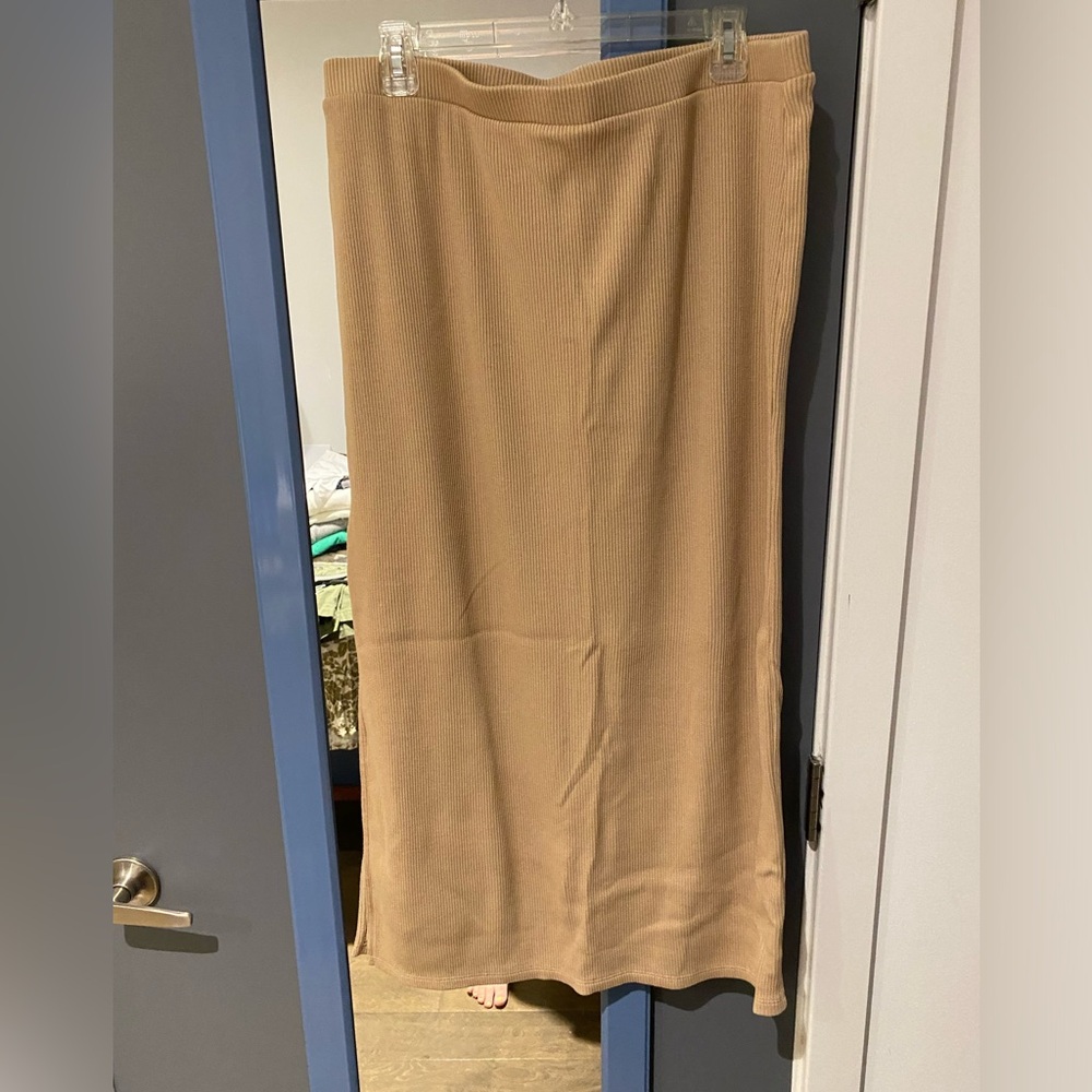 Women’s xl ribbed ankle length skirt